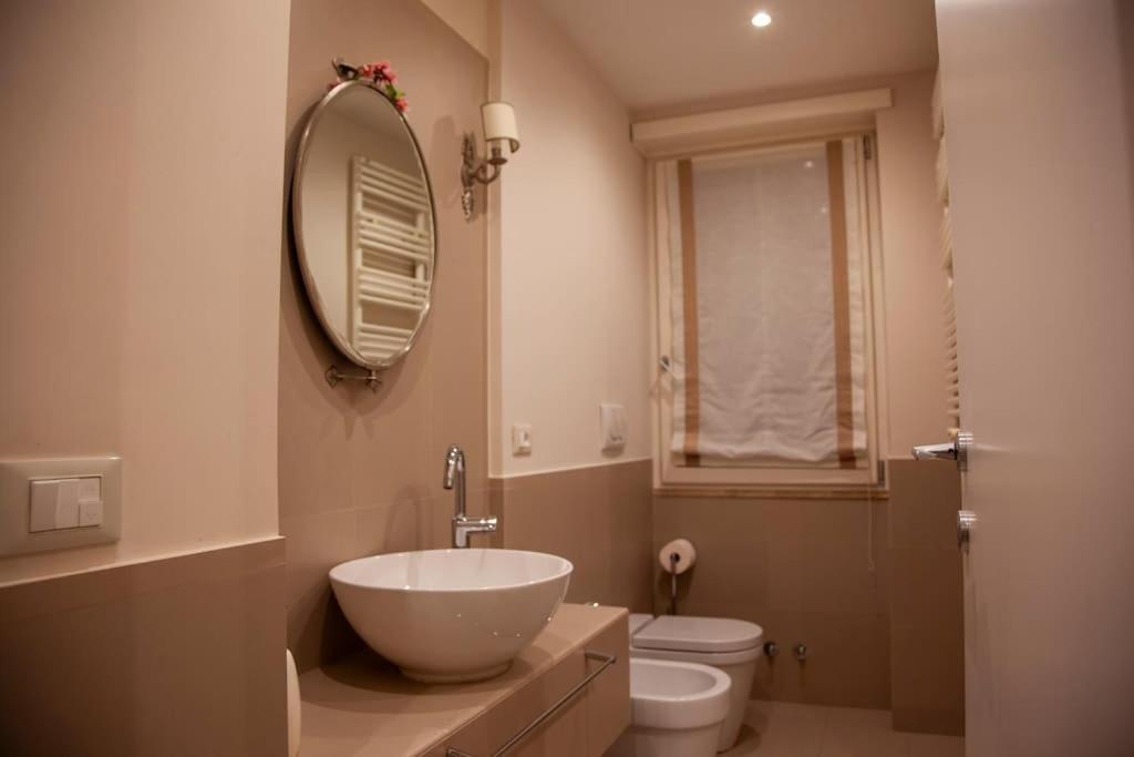 Roma, Gemelli Casa Eleganza, Resort Modernista Bagian luar foto
